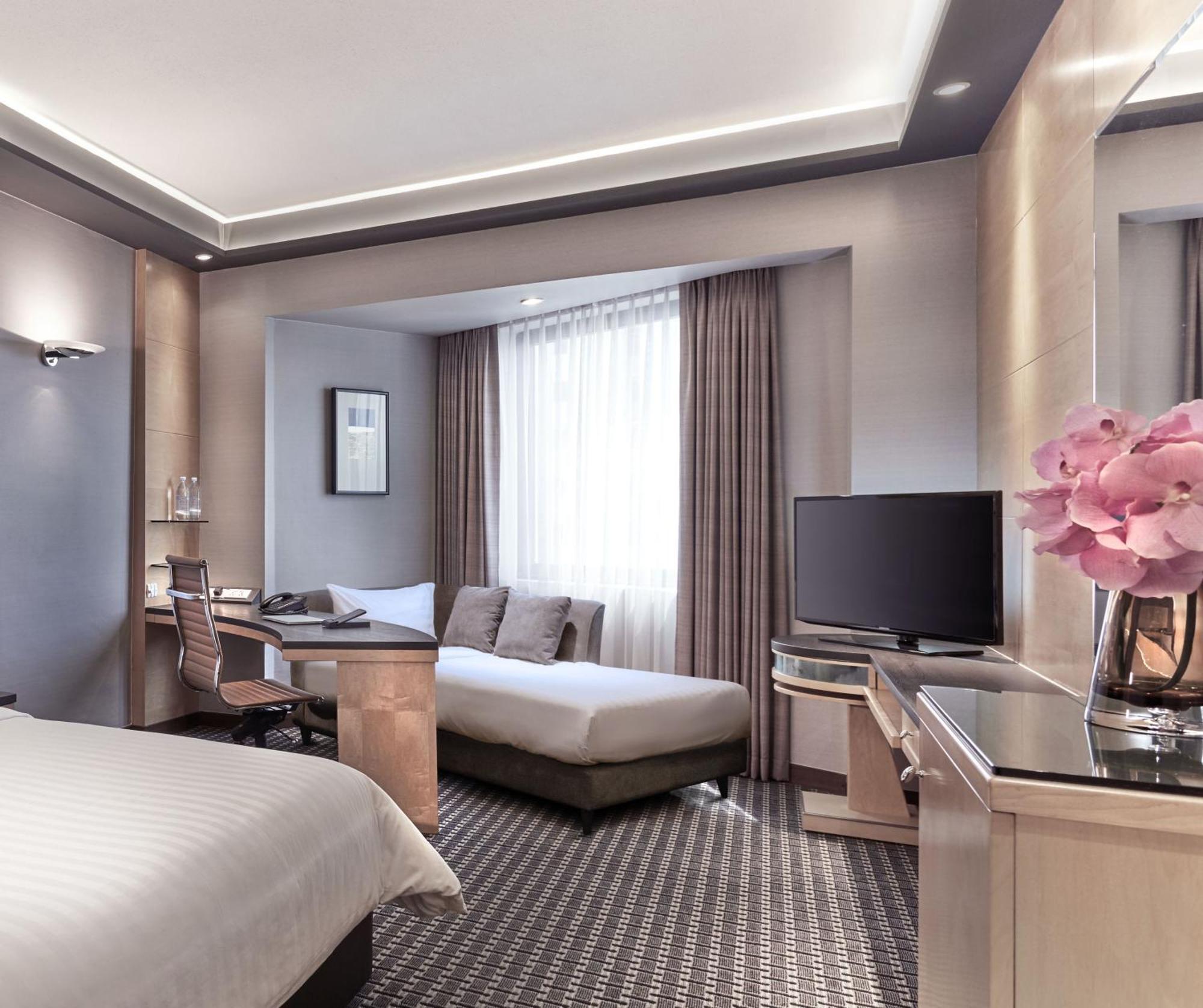 M 5* Singapore