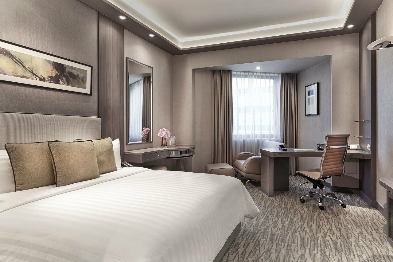 M Hotel 5*
